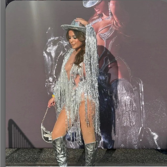 Sequin bodysuit one size - Picture 7 of 17